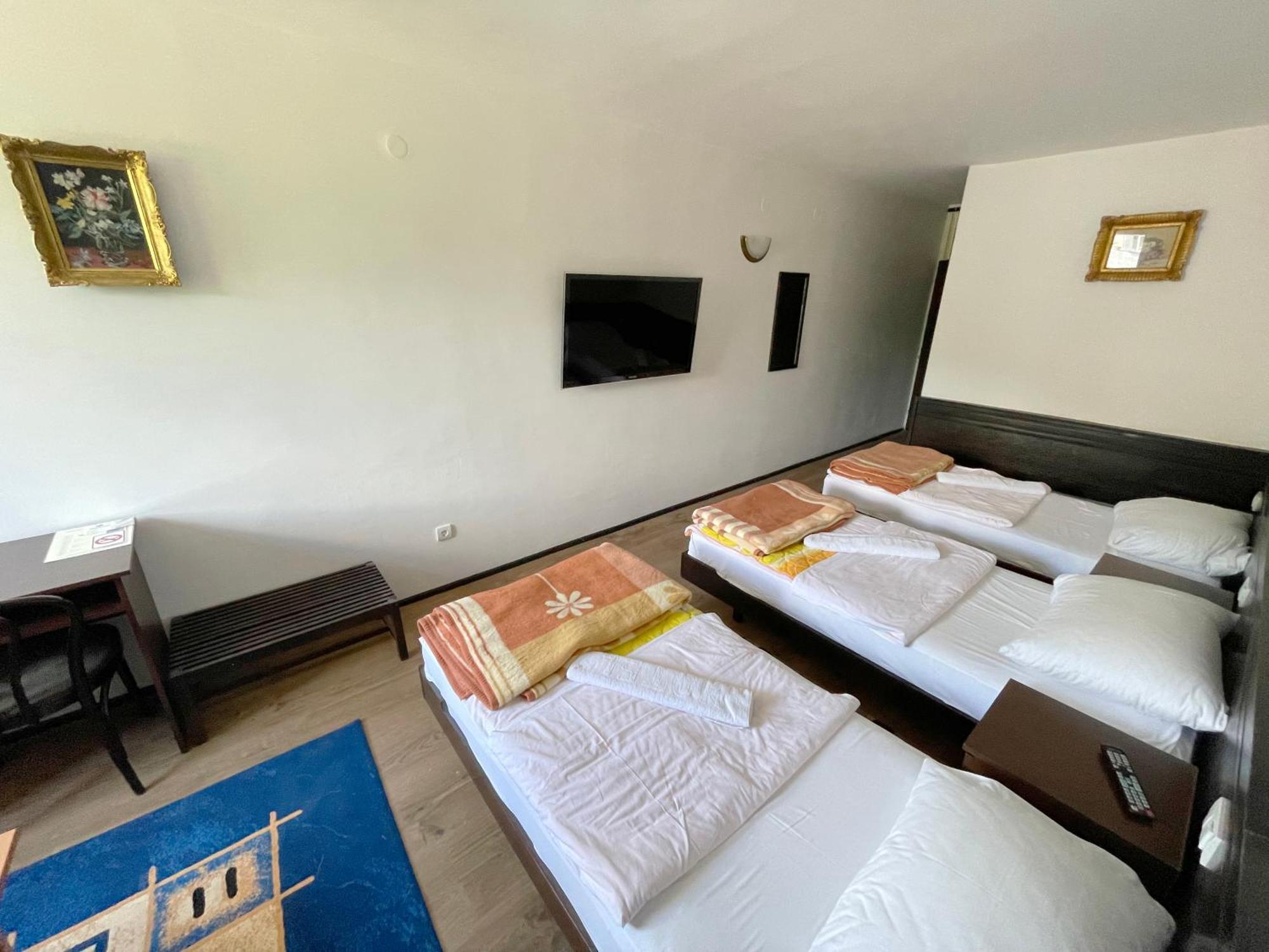 Hotel Komovi Andrijevica Rom bilde