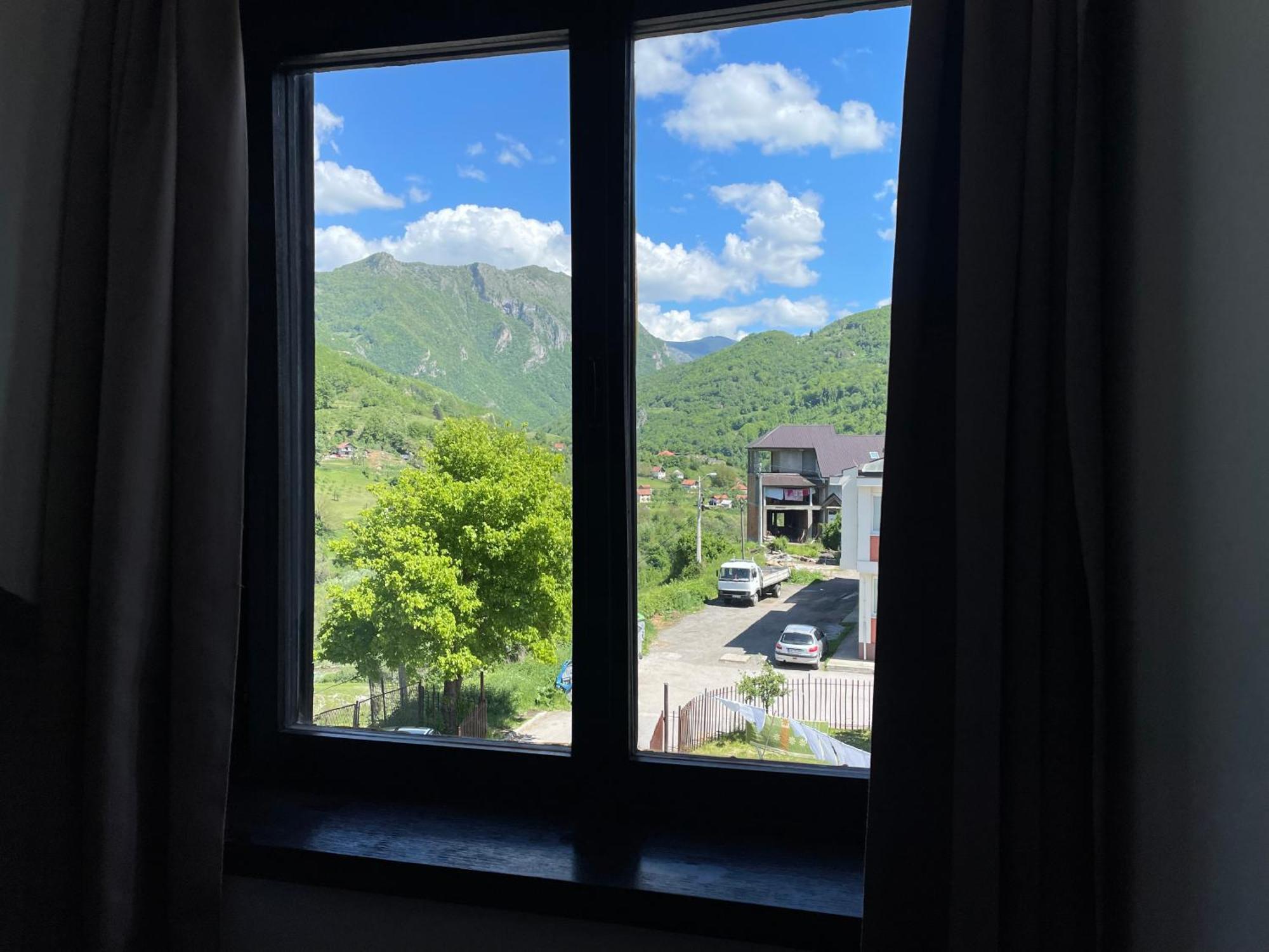 Hotel Komovi Andrijevica Rom bilde